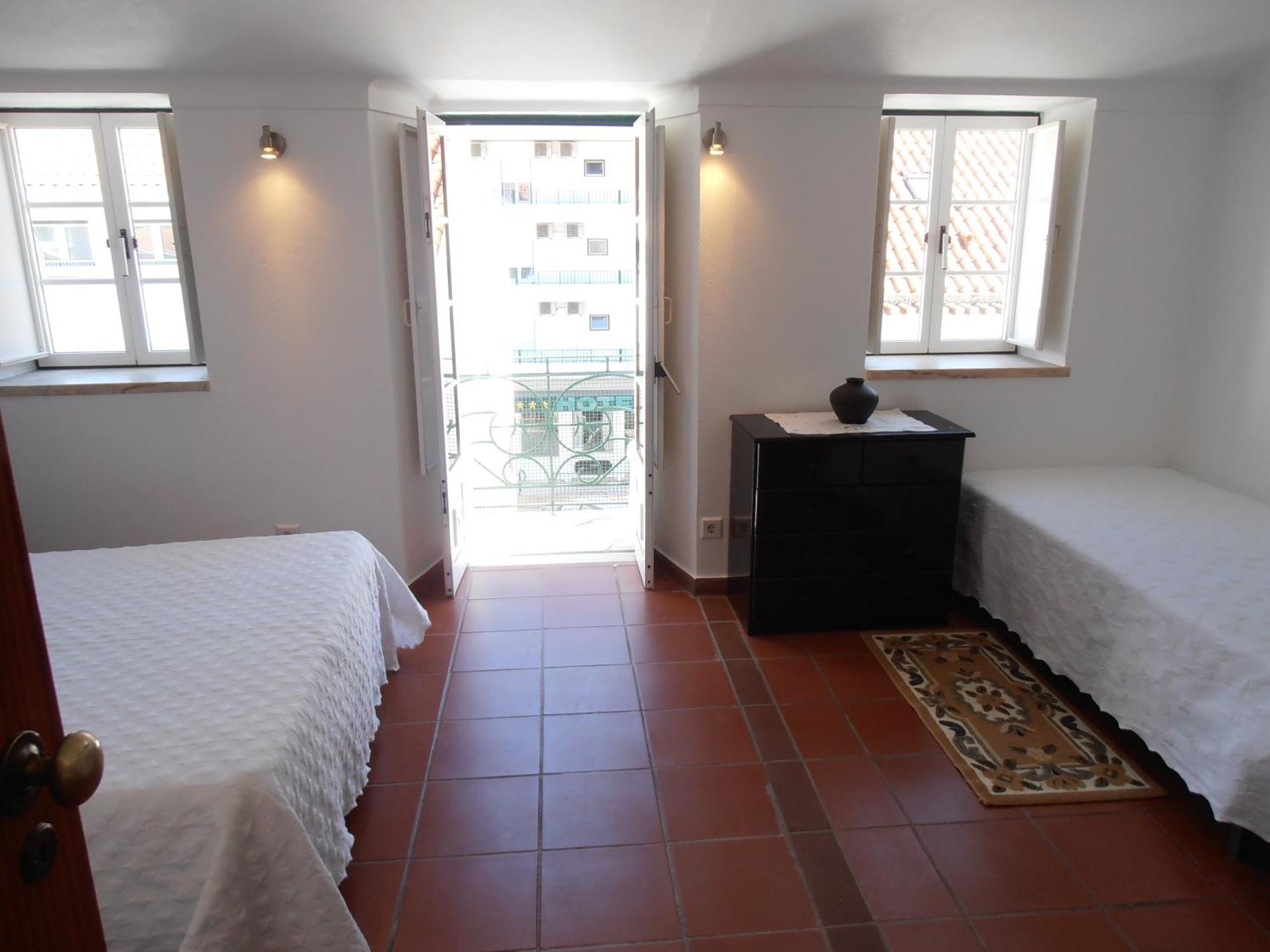 Solar Dos Carvalhos - Apartamentos De Turismo Nazaré Kültér fotó